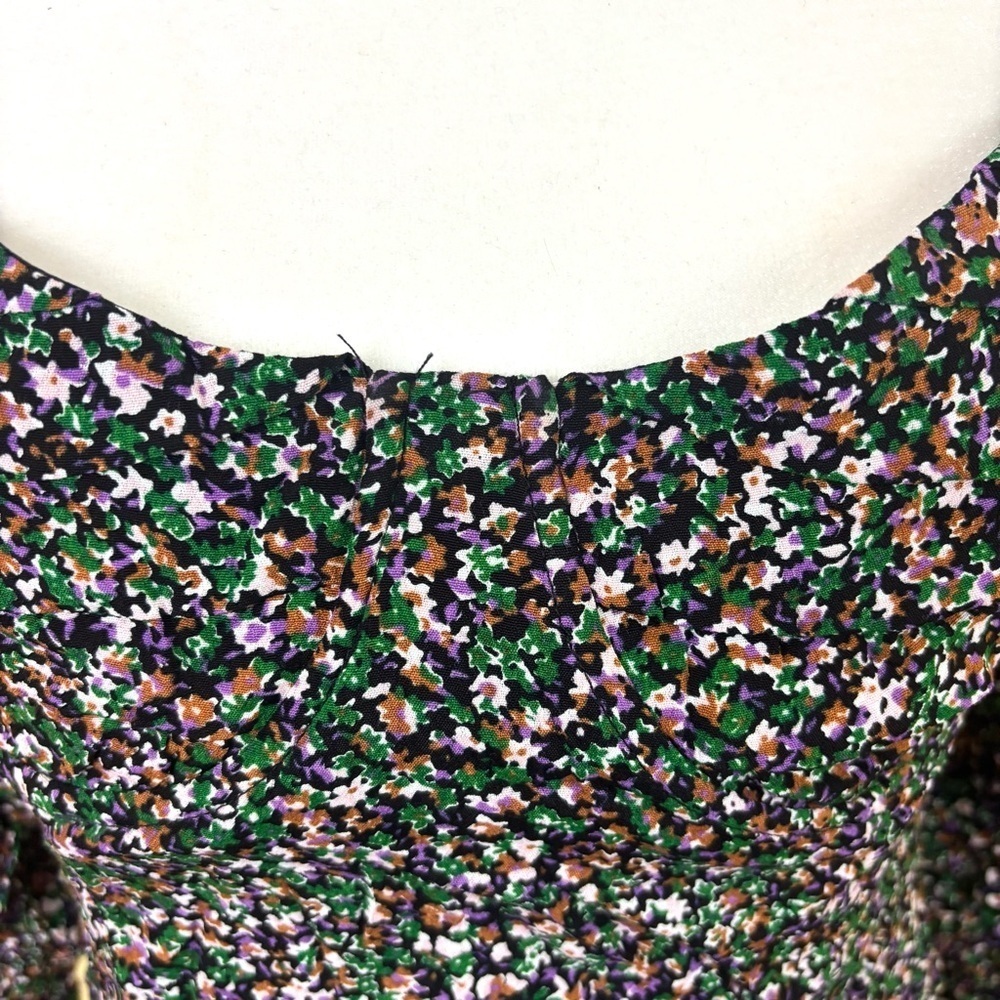 Astr Multicolor Floral Ruched Long Sleeve Sweetheart Neck Cropped Top (M) - - Picture 5 of 14